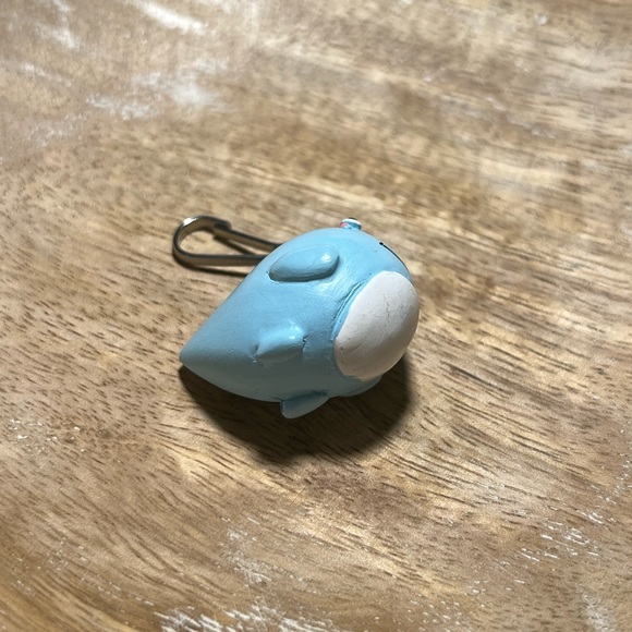 NWOT Baby Blue Rainbow Dinosaur Charm with Spring Hook - Picture 10 of 11